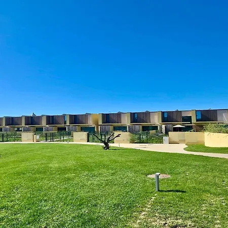 Rimah, Sunny Algarve, Entire 