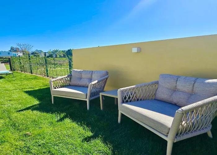 Rimah, Sunny Algarve, Entire 