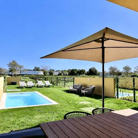 Villa Rimah, Sunny Algarve, Entire 